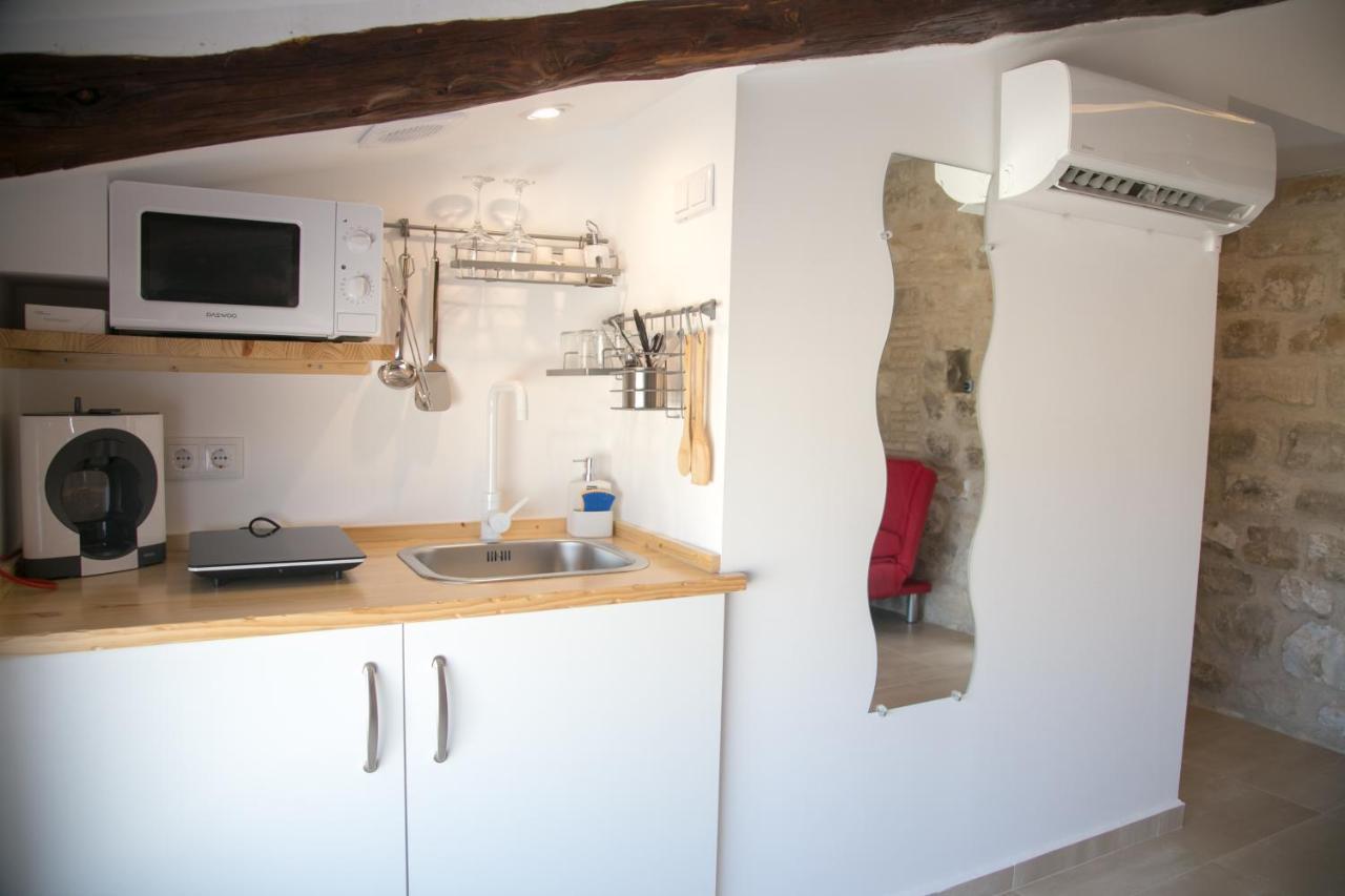 Apartamentos Turisticos La Casa Vieja Sabiote エクステリア 写真