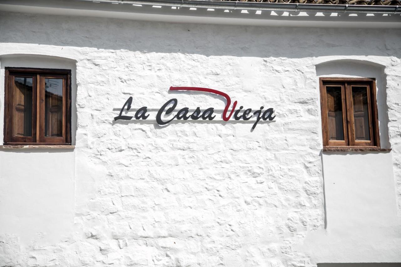 Apartamentos Turisticos La Casa Vieja Sabiote エクステリア 写真