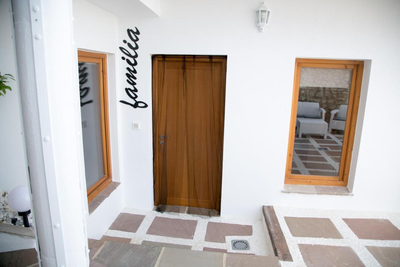 Apartamentos Turisticos La Casa Vieja Sabiote エクステリア 写真