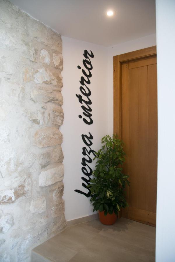 Apartamentos Turisticos La Casa Vieja Sabiote エクステリア 写真